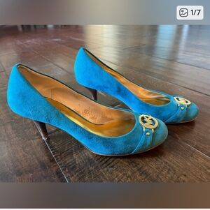 MICHAEL Michael Kors Turquoise Blue Suede Heels Gold Hardware. Size 7.